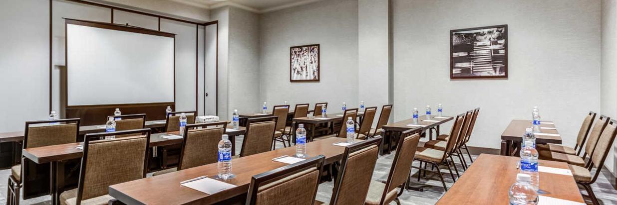 IL514MeetingRM03_1.jpg